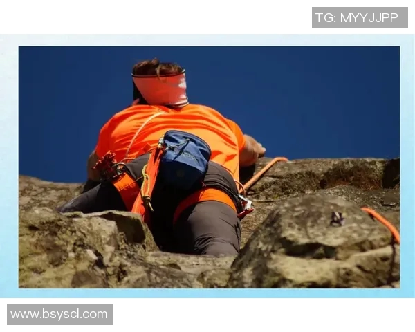 北京攀岩队的控制策略与攀岩热点现象深度解析 北京攀岩队的控制策略与攀岩热点现象深度解析