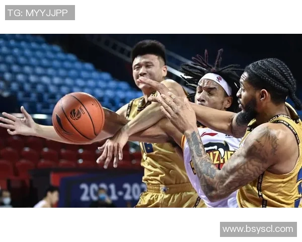 南京篮球队与上海篮球队赛后分析个人能力的深度对比与启示 南京篮球队与上海篮球队赛后分析个人能力的深度对比与启示